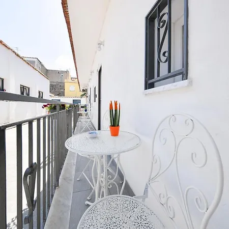 Casa Carolina Oda ve Kahvaltı 4*